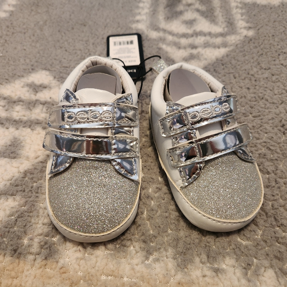 Silver sparkle ✨️ Bebe baby soft shoes sz 3 baby (6-9 mos)